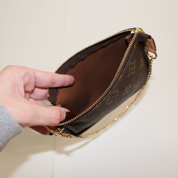 Louis Vuitton Pochette - Picture 6 of 7